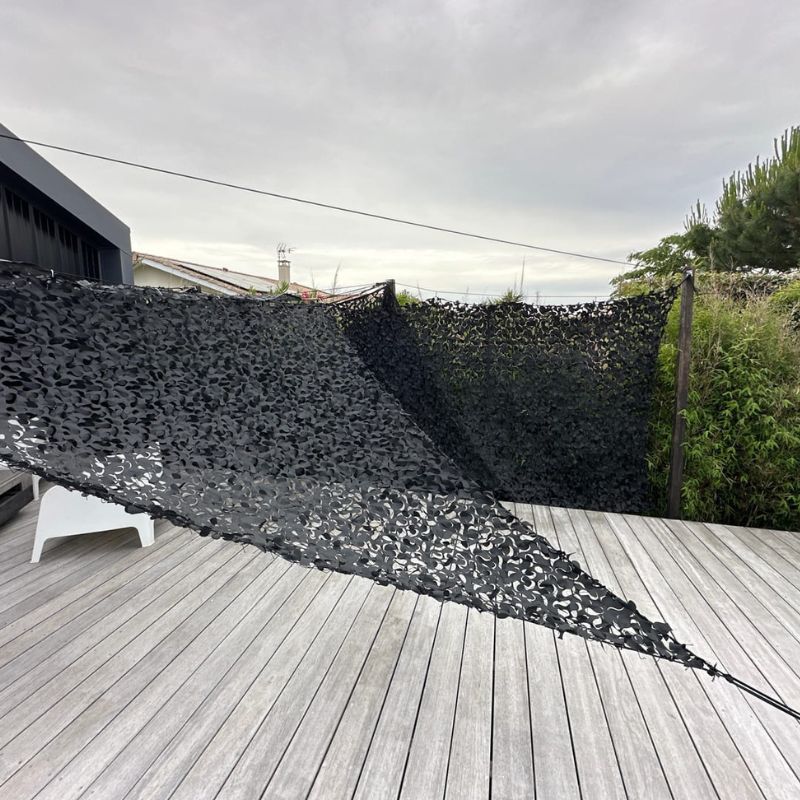 Rete mimetica triangolare nera