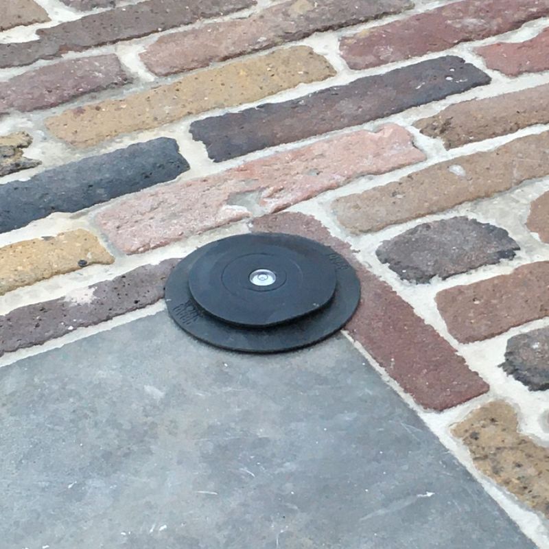 Base di ancoraggio in alluminio per l'avvitamento o la sigillatura su pali telescopici